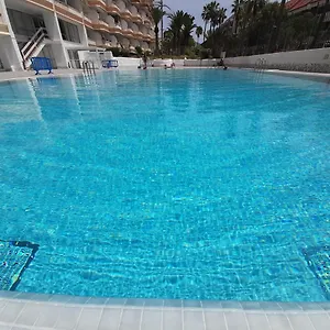 https://playa-honda-sea-view.in-canary-islands.com