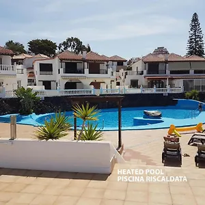 https://playa-las-americas-paraiso-royal.in-canary-islands.com